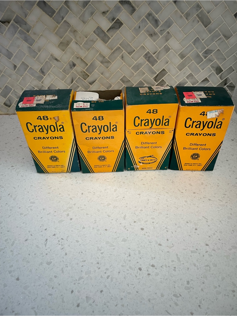 Vintage CRAYOLA CRAYON 48
BINNEY & SMITH 
Many Retired Colors Maize (4 Boxes)